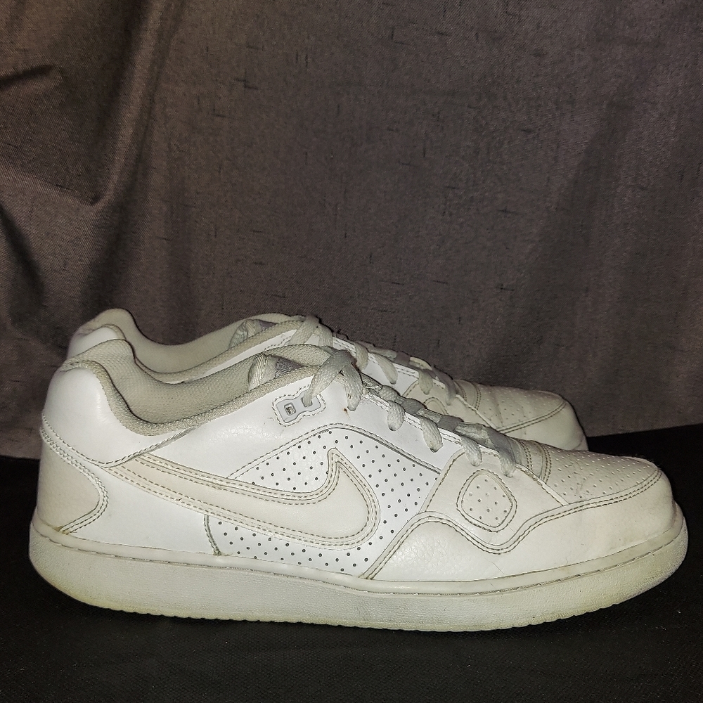 Nike two toned air force mens 11.5